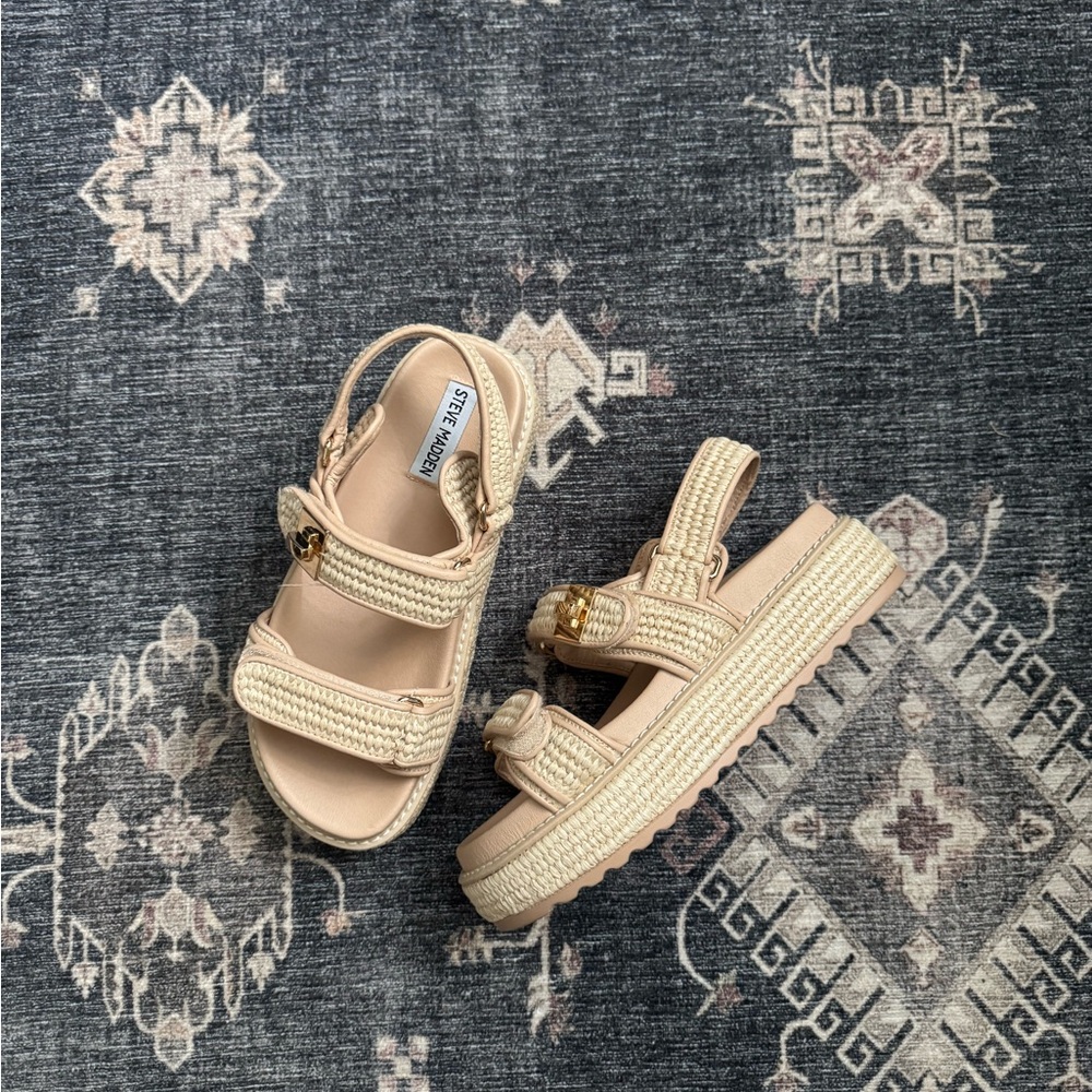 Steve Madden Big Mona Sandals